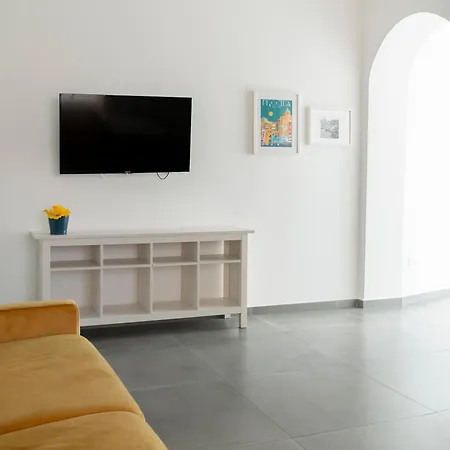 Apartment La Via Del Mare
