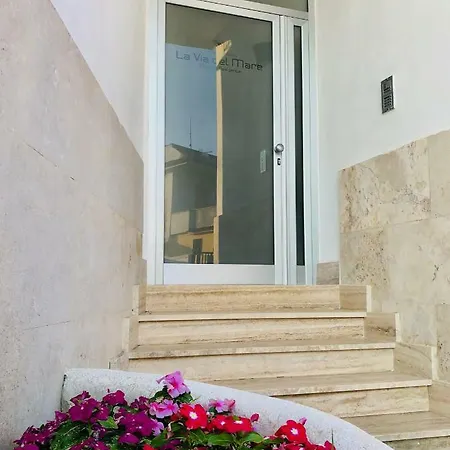 Apartment La Via Del Mare *